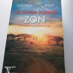 De zeven zussen Parel, Maan, Zon, Schaduw, Storm zevende zus, Boeken, Romans, Ophalen of Verzenden, Gelezen, Lucinda Riley, Nederland
