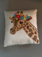 Giraffe Kussen -  Decoratief Kussen, Ophalen of Verzenden, Zo goed als nieuw, Beige, Vierkant