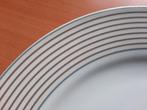 TE KOOP GEVRAAGD: bord Home, 24,5 cm, Huis en Inrichting, Keuken | Servies, Overige materialen, Ophalen of Verzenden, Zo goed als nieuw