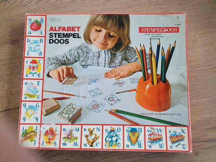 Alfabet stempels Hema jaren 80, Hobby en Vrije tijd, Knutselen, Zo goed als nieuw, Ophalen of Verzenden