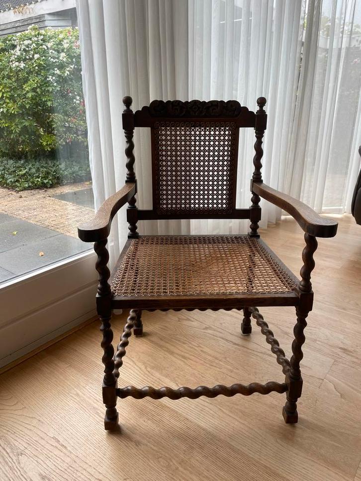 Antieke stoel met rieten zitting, Antiek en Kunst, Antiek | Meubels | Stoelen en Banken, Ophalen