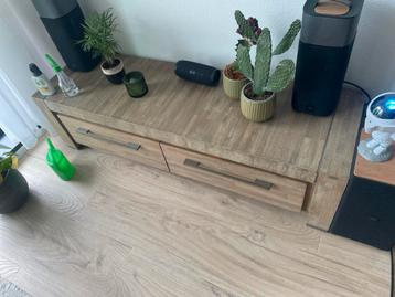 Eikenhouten TV Meubel beschikbaar voor biedingen