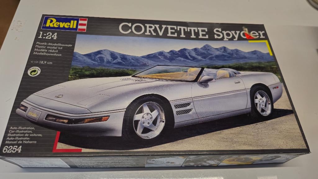 corvette cabrio  nieuw van revell  1:24, Hobby en Vrije tijd, Ophalen, Nieuw, Auto, Revell