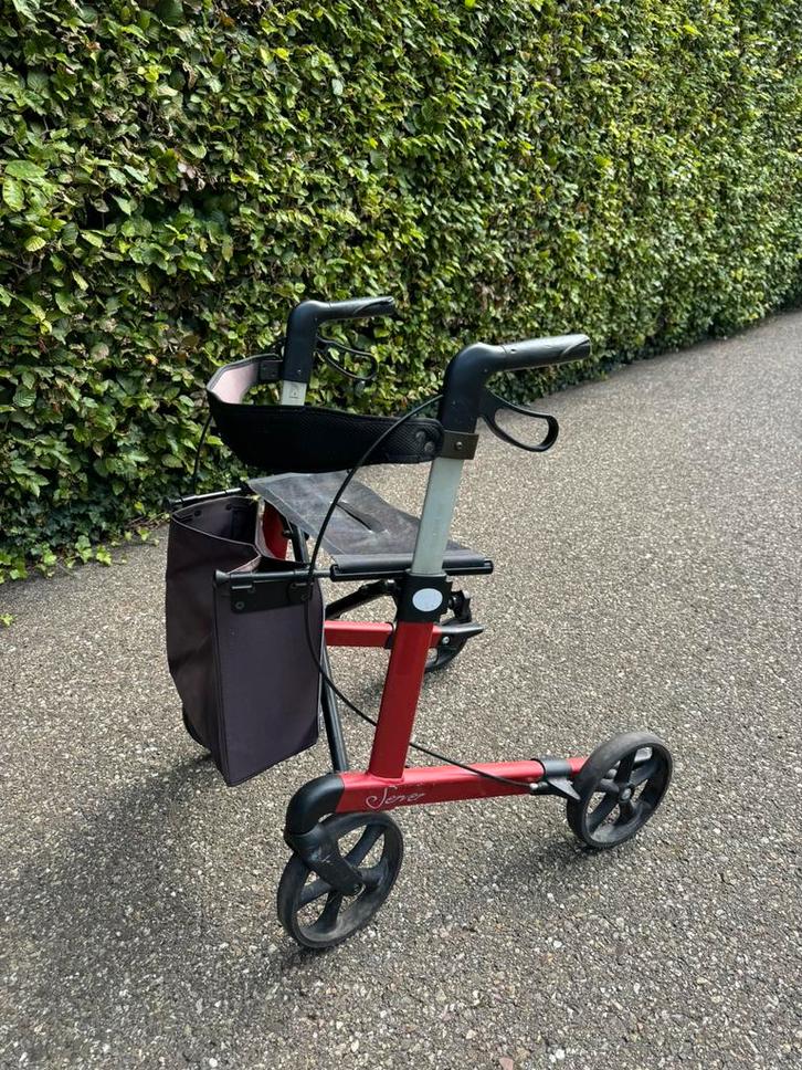 Rollator rehasense server licht gewicht, Diversen, Rollators, Zo goed als nieuw, Lichtgewicht, Opvouwbaar, Ophalen