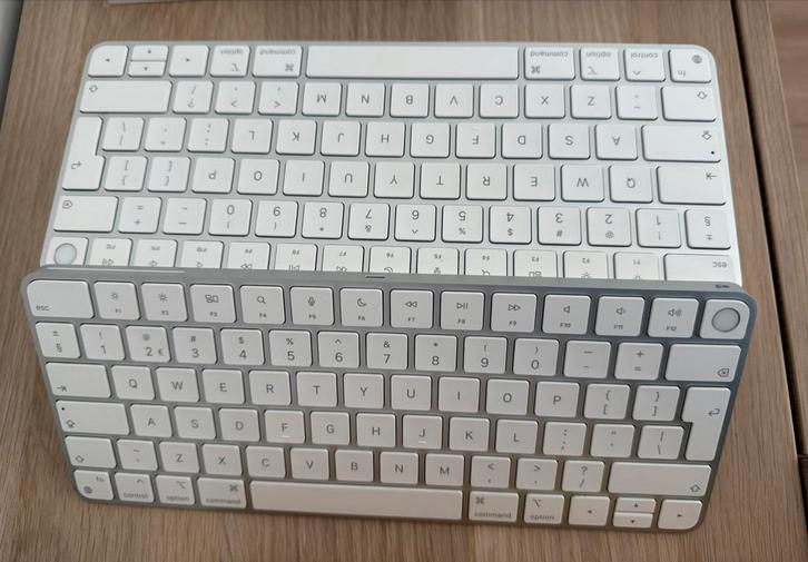 Apple Magic Keyboard met Touch ID A2449, Computers en Software, Toetsenborden, Zo goed als nieuw, Qwerty, Draadloos, Ophalen of Verzenden