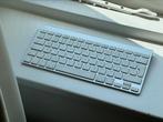 Apple Wireless Keyboard, Ophalen of Verzenden, Zo goed als nieuw, Draadloos, Qwerty