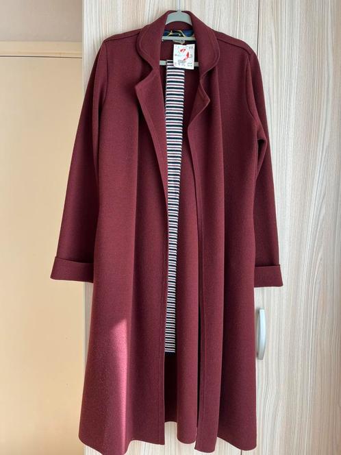 Nieuw bordeaurood lang vest Maliparmi 38-40, Kleding | Dames, Truien en Vesten, Nieuw, Maat 38/40 (M), Rood, Verzenden