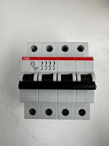 ABB S204 Krachtgroep 4-polig B16A beschikbaar voor biedingen