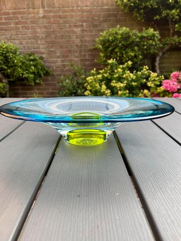 Prachtig glasobject van Goran Warff, Kosta Boda. beschikbaar voor biedingen