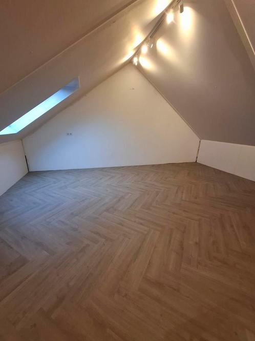 Nieuwe visgraat PVC plakvloer – 75m2 direct beschikbaar, Doe-het-zelf en Verbouw, Vloerdelen en Plavuizen, Nieuw, Kunststof, 50 tot 150 cm
