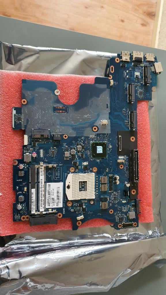Dell Laptop Moederbord | LA-7761P | Latitude E6530 | DEFECT!, Computers en Software, Moederborden, Niet werkend, Intel, DDR3, Ophalen of Verzenden