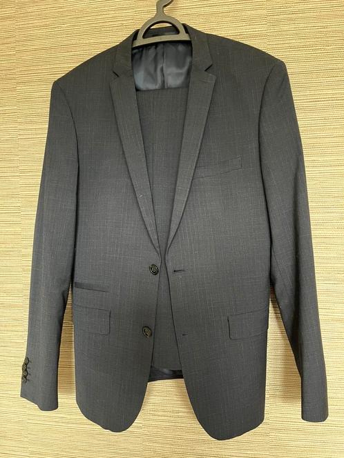 Blauw pak van WE, Kleding | Heren, Kostuums en Colberts, Zo goed als nieuw, Maat 46 (S) of kleiner, Blauw, Ophalen of Verzenden