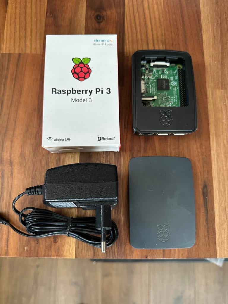 Raspberry Pi 3B, Hobby en Vrije tijd, Elektronica-componenten, Ophalen, Zo goed als nieuw