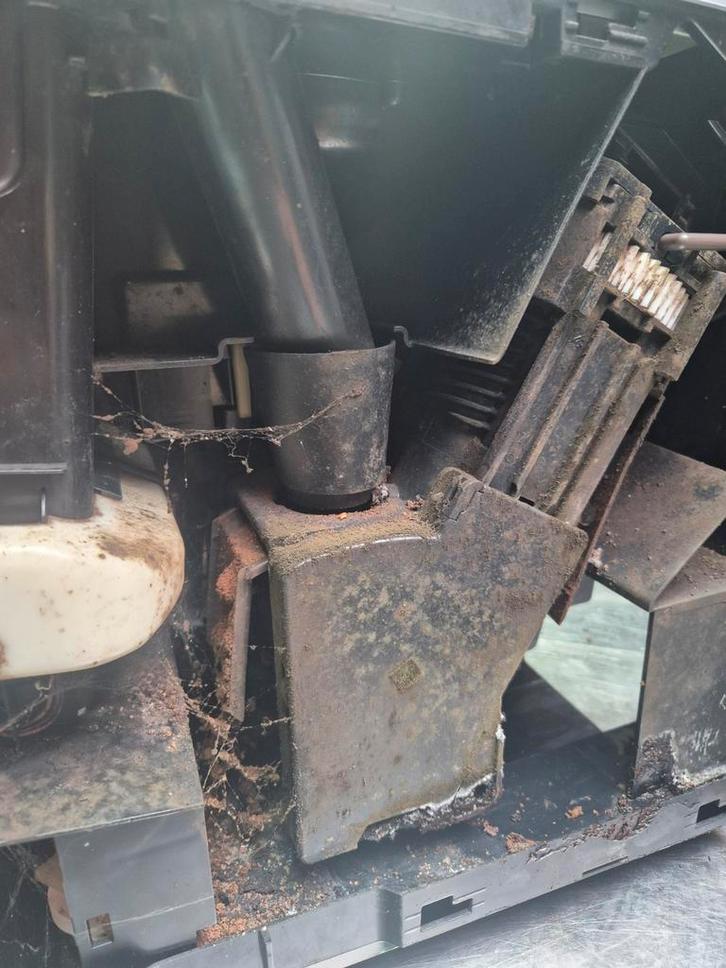 Betaalbare Jura koffiemachine onderhoud en reparatie., Witgoed en Apparatuur, Koffiezetapparaten, Zo goed als nieuw, Koffiemachine