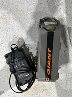 Giant Accu + Lader - 4 Punts, Ophalen, Gebruikt, Accu