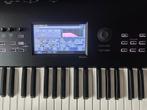 Korg Nautilus 73 + pianostandaard Slechts 2 week oud, Ophalen, Korg, Nieuw, Overige aantallen