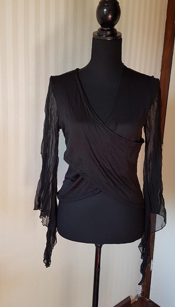 Prachtige zwarte top met mooie vleermuis mouwen, zgan xs!, Kleding | Dames, Tops, Zo goed als nieuw, Maat 36 (S), Zwart, Lange mouw