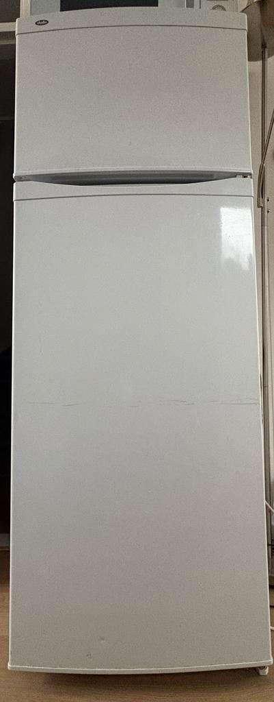 Koelkast met vriezer, Witgoed en Apparatuur, Koelkasten en IJskasten, Gebruikt, Met vriesvak, 150 tot 200 liter, 140 tot 160 cm