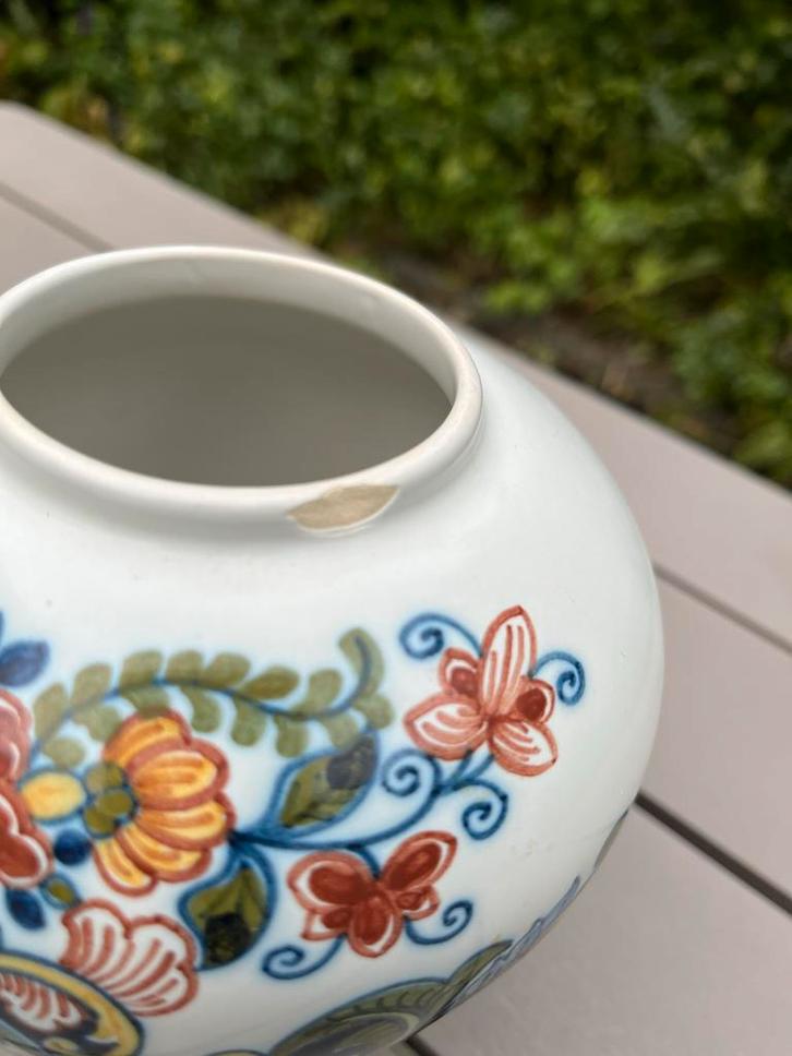 Makkum Aardewerk Vaas - Beschadiging, Huis en Inrichting, Woonaccessoires | Vazen, Gebruikt, Overige kleuren, Minder dan 50 cm