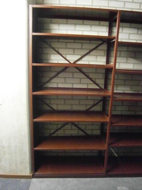 30 cm diep Legbordstelling van metaal /hout 220 (208) hoog, Huis en Inrichting, Kasten | Stellingkasten, Gebruikt, Ophalen