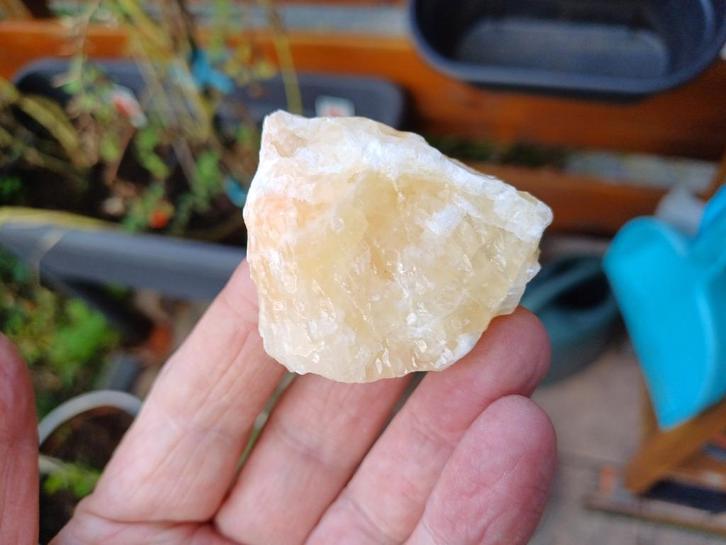 Rij208 Oranje Calciet Mexico #collectie #verzameling, Verzamelen, Mineralen en Fossielen, Mineraal, Ophalen of Verzenden