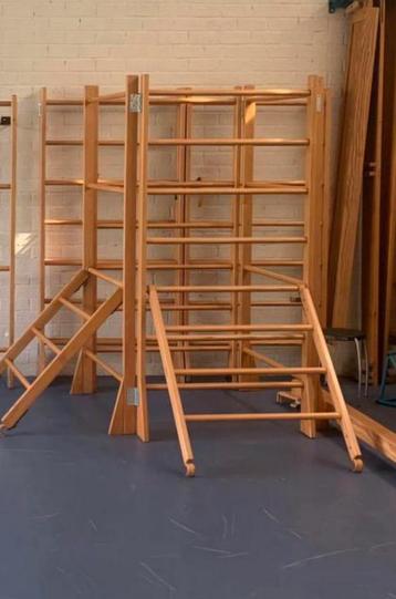 Klimtoren klimrek Schilte klimgim gymzaal kleutergym  beschikbaar voor biedingen