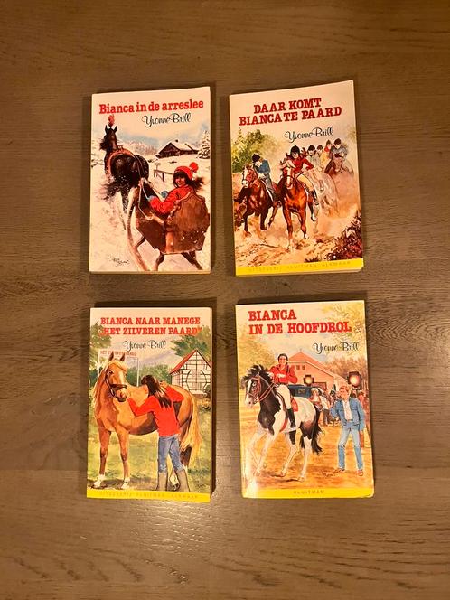 Bianca Trixie Peggy’s paardenpension Britt&Esra paarden, Boeken, Kinderboeken | Jeugd | 10 tot 12 jaar, Gelezen, Ophalen of Verzenden