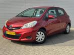 Toyota Yaris 1.0 Vvt-i 5-DRS 2014 Rood, Auto's, Stof, 750 kg, Origineel Nederlands, Handgeschakeld