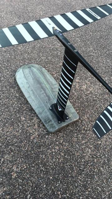 pumpfoilboard beschikbaar voor biedingen