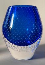 Dikwandig kleurloos - blauw spijkervaas, 4,8 kilogram, Antiek en Kunst, Ophalen of Verzenden