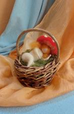 Kabouter meisje, waldorf, wol vilt, seizoenstafel, jaartafel, Ophalen of Verzenden, Nieuw, Figuurtje(s), Wolvilt