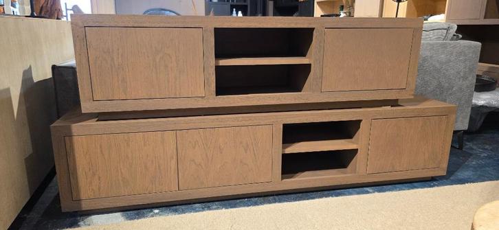 Tv Meubel Eikenhout – Licht Bruin 160 of 200 cm  Showmodel, Huis en Inrichting, Kasten | Televisiemeubels, Zo goed als nieuw, Minder dan 100 cm