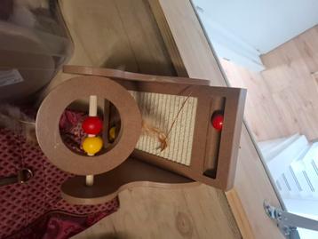 Kattenspeelgoed beschikbaar voor biedingen