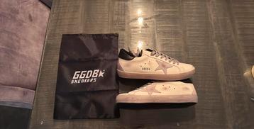 Golden Goose schoenen beschikbaar voor biedingen