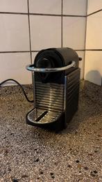 Krups pixie nespresso apparaat met doos, Gebruikt, Espresso apparaat, Ophalen of Verzenden, Koffiepads en cups