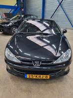 Peugeot 206 2.0 16V CC 2004 Zwart, Auto's, 136 pk, Zwart, 4 cilinders, Cabriolet