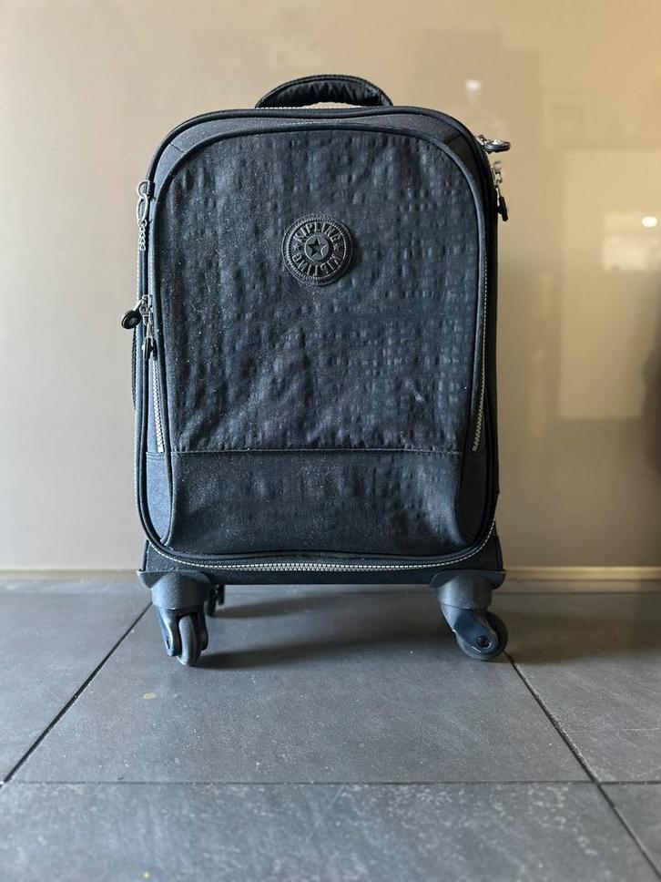 Kipling koffer / trolley donkerblauw, 4-wielen   Nieuw., Sieraden, Tassen en Uiterlijk, Koffers, Zo goed als nieuw, Overige materialen