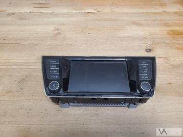 Skoda Fabia 2014 - 2021 navigatie display scherm 6v0919604c beschikbaar voor biedingen