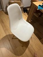 2 Witte IKEA Stoelen, Huis en Inrichting, Stoelen, Ophalen, Kunststof, Gebruikt, Twee