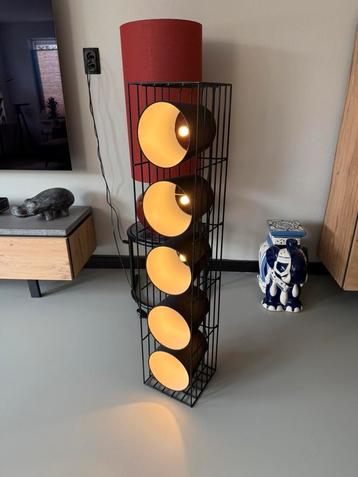 Industriele stoeren metalen lamp met 5 kappen beschikbaar voor biedingen