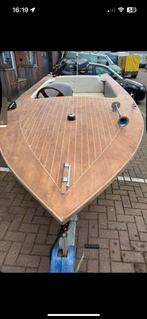 Te koop boot met houten dek “opknapper”, Watersport en Boten, Bootonderdelen, Ophalen, Gebruikt, Overige typen, Motorboot