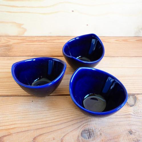 Huizen Holland Driehoek Tulipe kleine schaaltjes blauw 3st, Huis en Inrichting, Keuken | Servies, Zo goed als nieuw, Schaal of Schalen