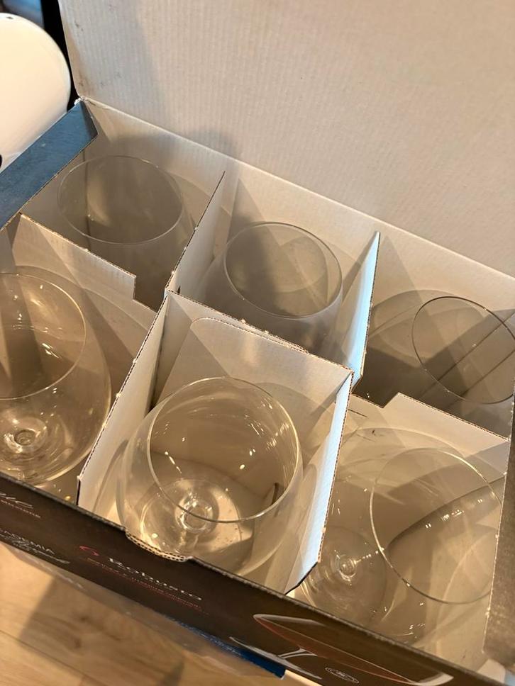 Luigi Bormioli Robusto Wijnglazen - 6 stuks, Huis en Inrichting, Keuken | Servies, Zo goed als nieuw, Glas of Glazen, Overige stijlen