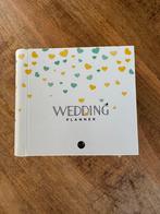 MUS - Weddingplanner, Ophalen of Verzenden, Gelezen, MUS