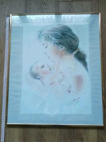 Mooie potloodtekening van moeder en kind.
In goudkl.lijst. beschikbaar voor biedingen