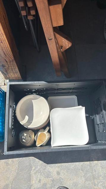 Diverse servise  beschikbaar voor biedingen
