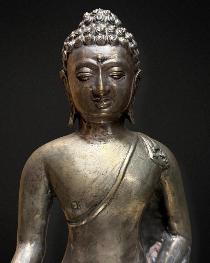 Oude Shakyamuni Boeddha uit Ladakh (West-Himalaya), Huis en Inrichting, Woonaccessoires | Boeddhabeelden, Gebruikt, Ophalen of Verzenden