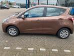 Hyundai I10 1.0i 66pk 2018 Bruin met Apple CarPlay, Origineel Nederlands, Te koop, Benzine, 25 km/l