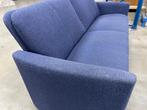Leolux 2,5 zits bank, blauwe bouclé stof, Ophalen, Gebruikt, Overige maten, Minder dan 75 cm