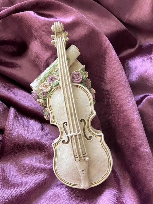music doosje/Cello viool 1995, Verzamelen, Overige Verzamelen, Ophalen